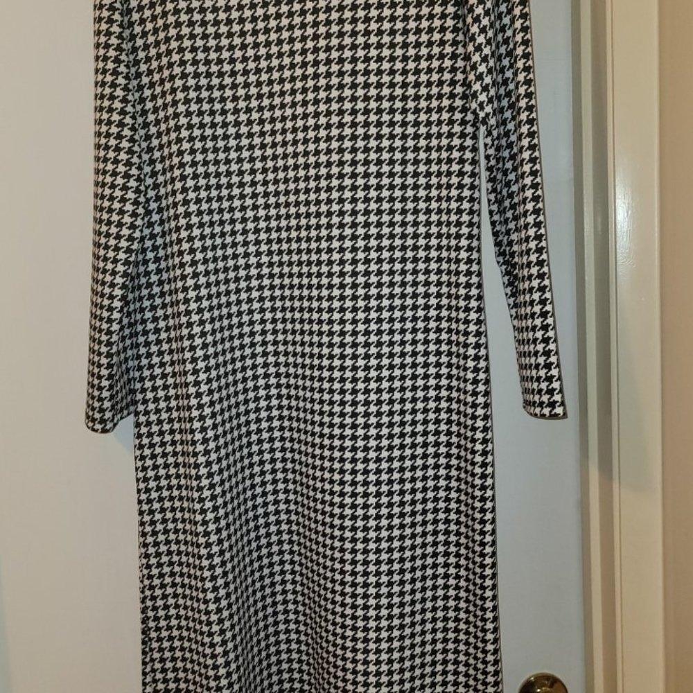 Size 2XL "Bold & Beautiful" Black & White Houndstooth Dress